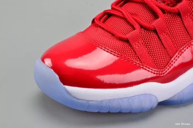 (GS) 637 WellDesigned RETRO BG JORDAN 11 734 AIR 1023
